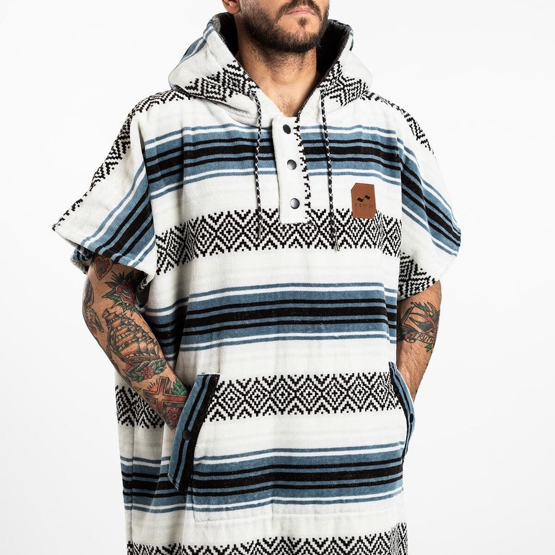 Slowtide Oso Changing Poncho | White