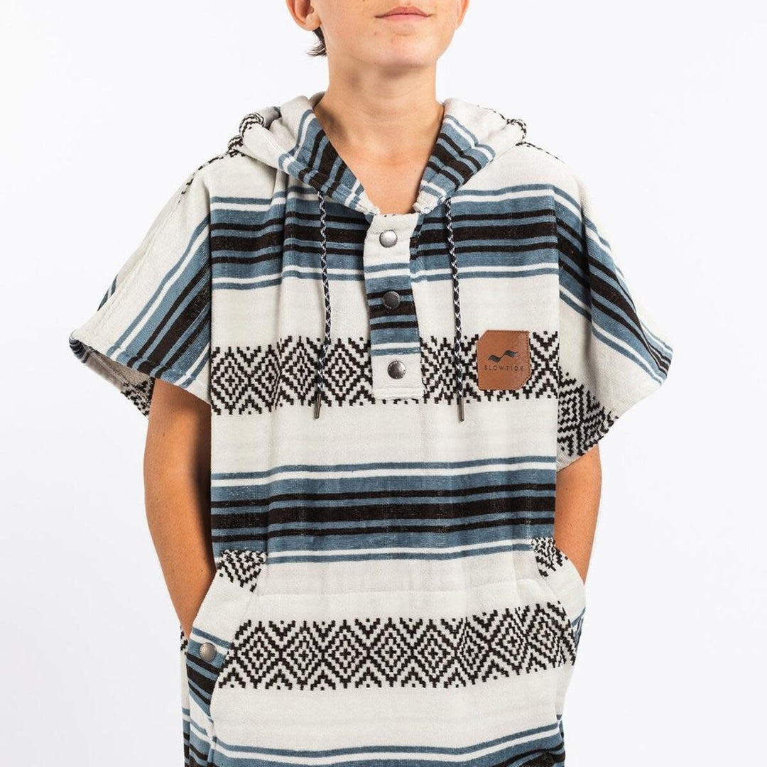 Slowtide Oso Changing Poncho | White