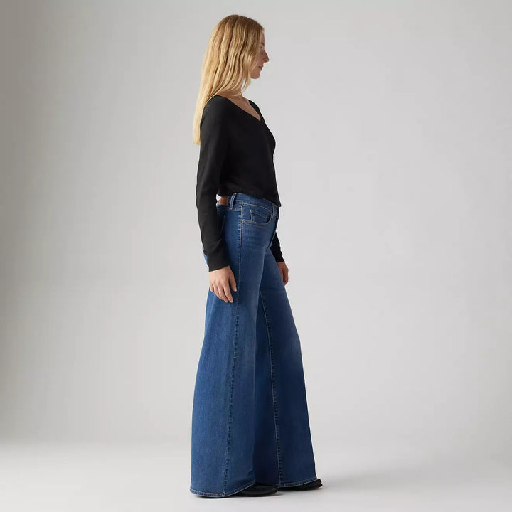 Levis 318 Shaping Wide Leg (Womens) | Clever Girl