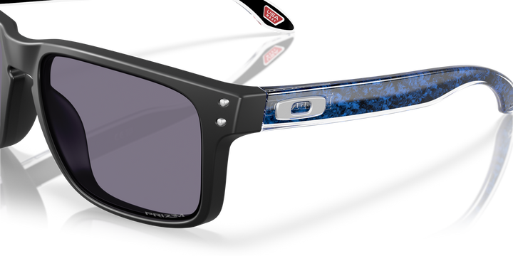 Oakley Holbrook Matte Black Blue Resin | Prizm Grey