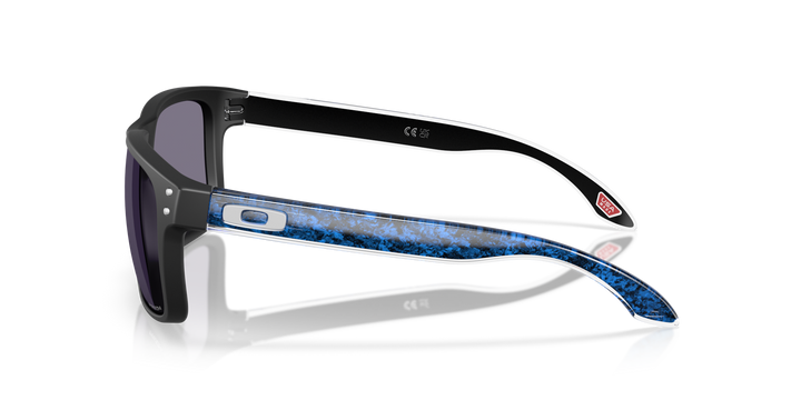 Oakley Holbrook Matte Black Blue Resin | Prizm Grey