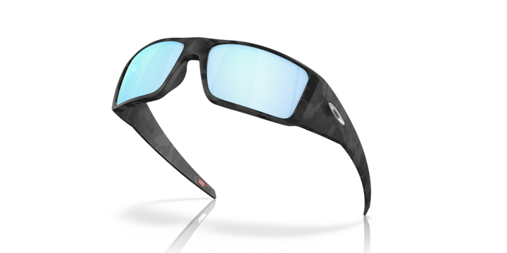 Oakley Heliostat Matte Black Camo | Prizm Deep Water Polarized