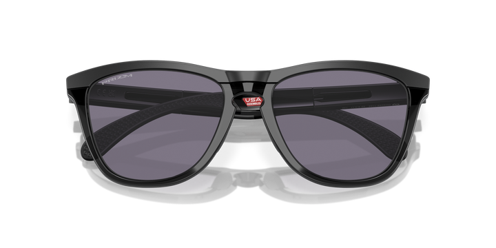 Oakley Frogskins Range Matte Black/Black Ink | Prizm Grey