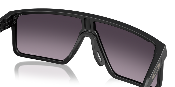 Oakley Helux Matte Black | Prizm Grey