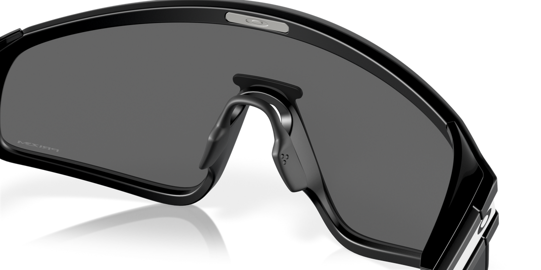 Oakley Latch Panel Matte Black | Prizm Black