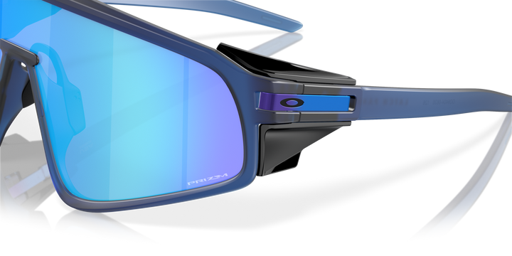 Oakley Latch Panel Matte Transparent Navy | Prizm Sapphire