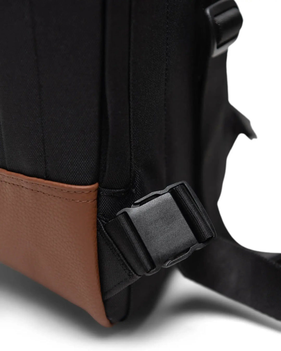 Herschel Heritage Shoulder Bag (Unisex) | Ivy Green/Chicory Coffee