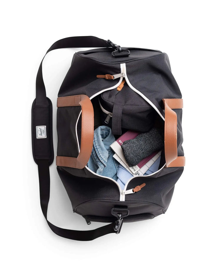 Herschel Novel Duffle (Unisex) | Black
