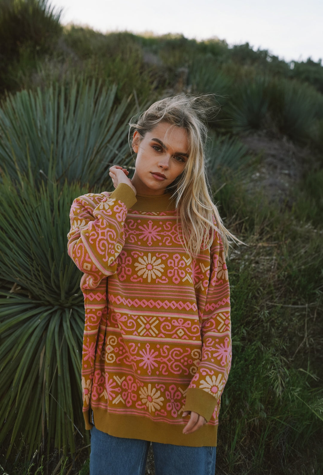 Notice The Reckless Womens Textured Sweater