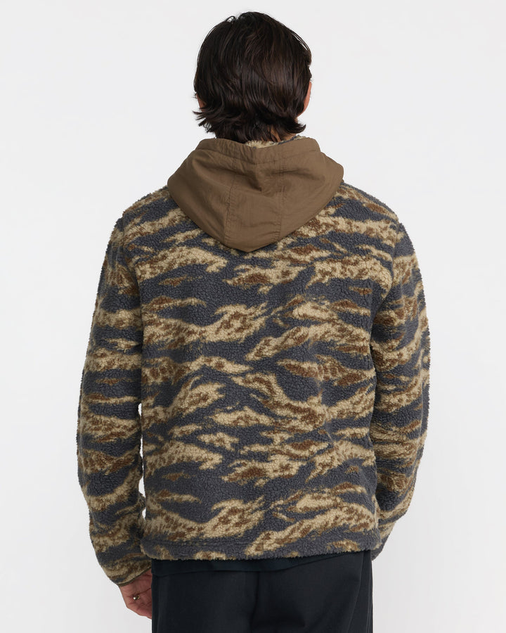 RVCA Men’s Del Mar Sherpa Zip in Tiger Camo, back view on model
