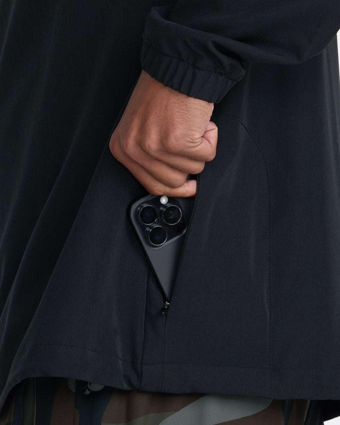 RVCA Men’s Canyon Ls Hood in Black, additional product detail