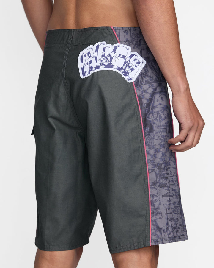 RVCA Jesse Barba Trunk 21 (Mens) | Black