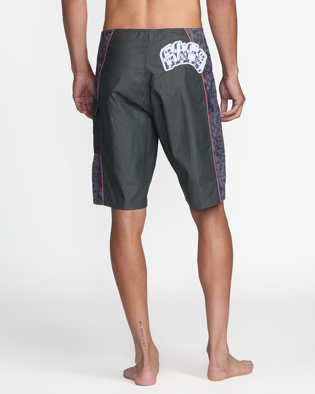RVCA Jesse Barba Trunk 21 (Mens) | Black