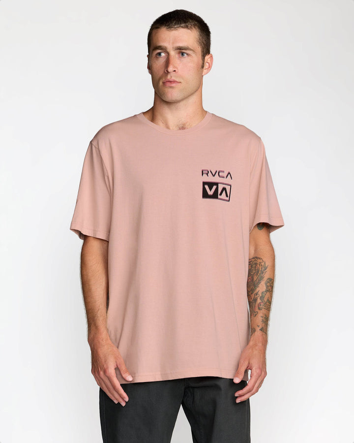 RVCA Glitch Short Sleeve Tee (Men&