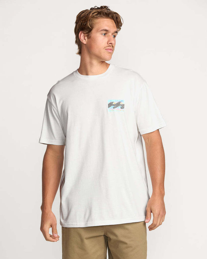 Billabong Crayon Wave Premium Short Sleeve Tee (Men&