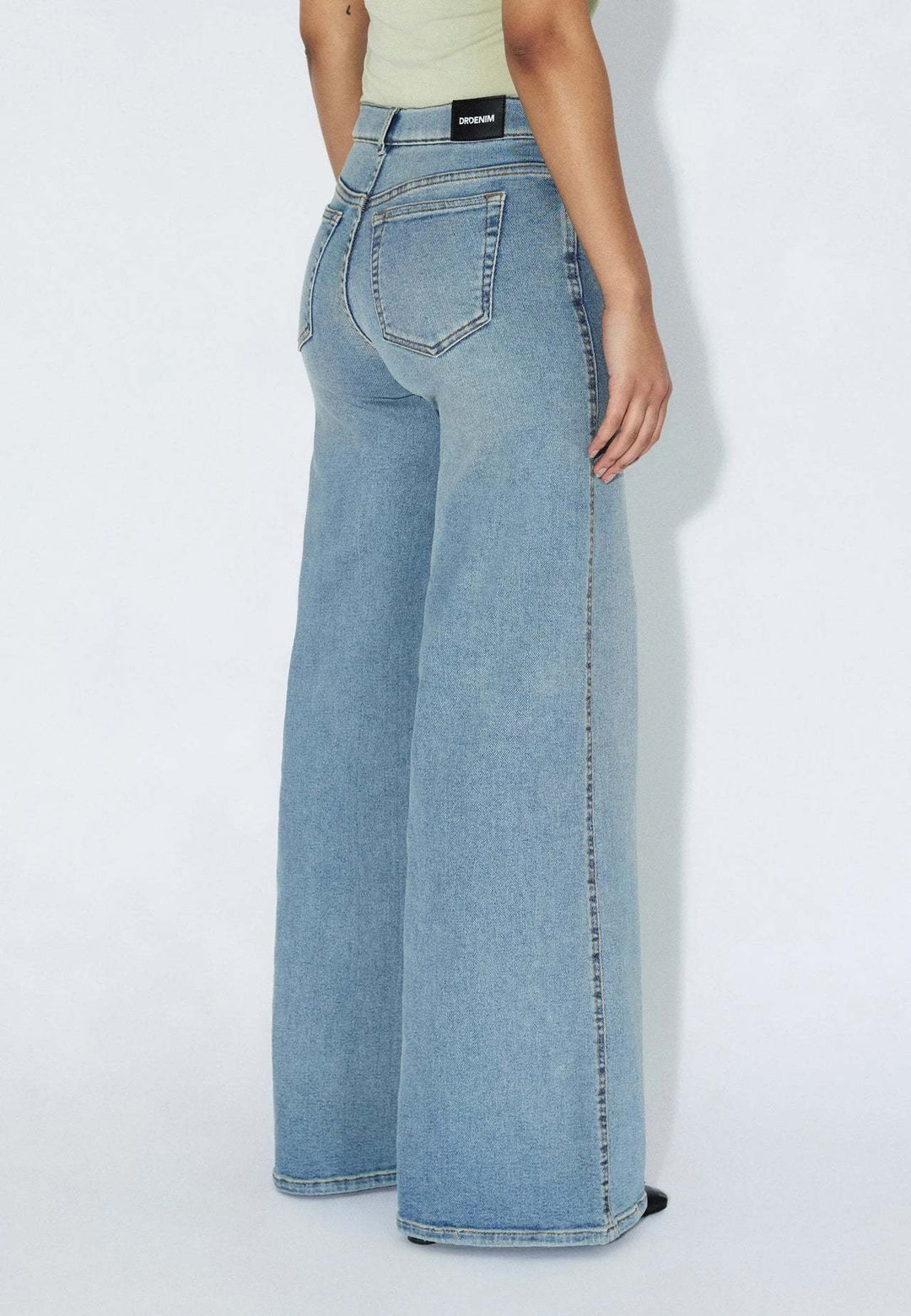 Dr. Denim Zila Denim 32" (Womens) | Cape Light Vintage