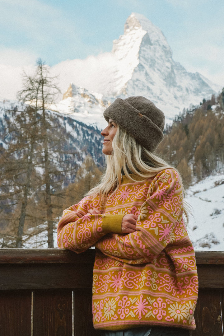 Notice The Reckless Womens Textured Sweater