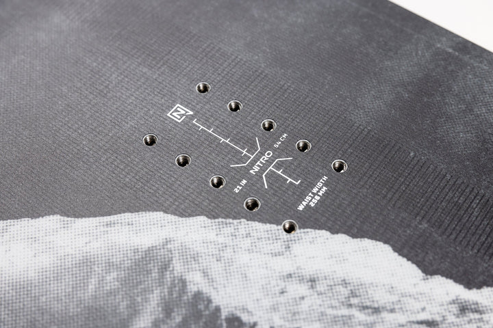 Nitro Prime Raw Mens Snowboard