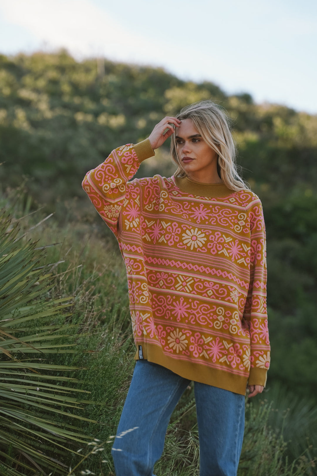 Notice The Reckless Womens Textured Sweater