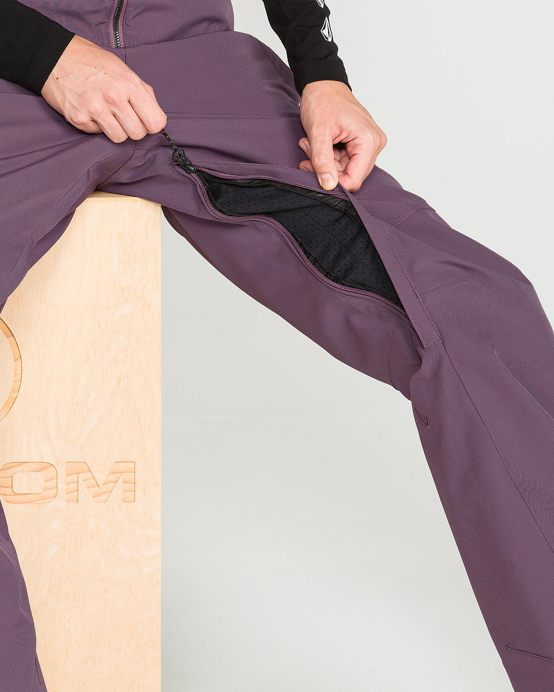Volcom Womens Swift Bib Overall - Arctic Dust - official gallery image 13 