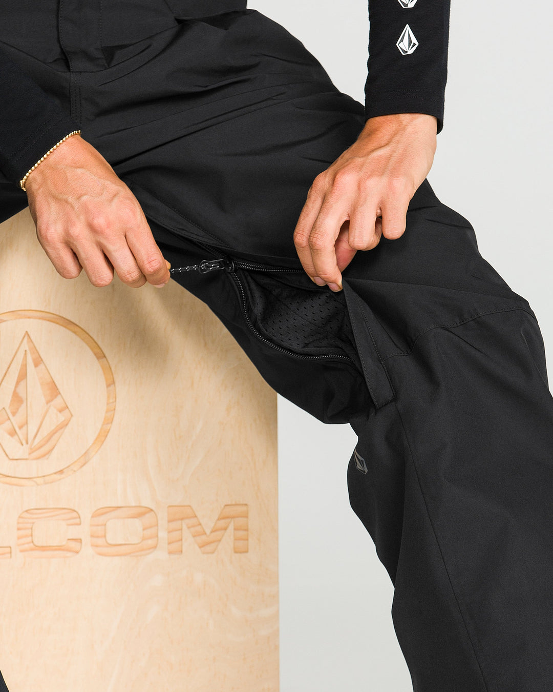 Volcom Womens Yourfav Baggy Gore Pant - Black - official gallery image 4 