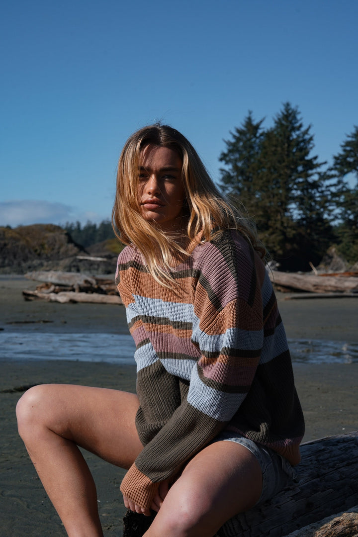 Notice The Reckless Womens Knit Sweater