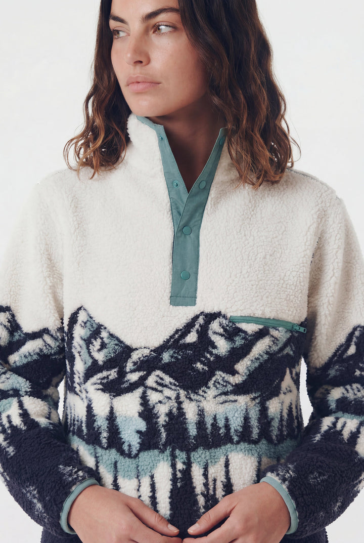 TEAMLTD Womens Peaks Sherpa Pullover