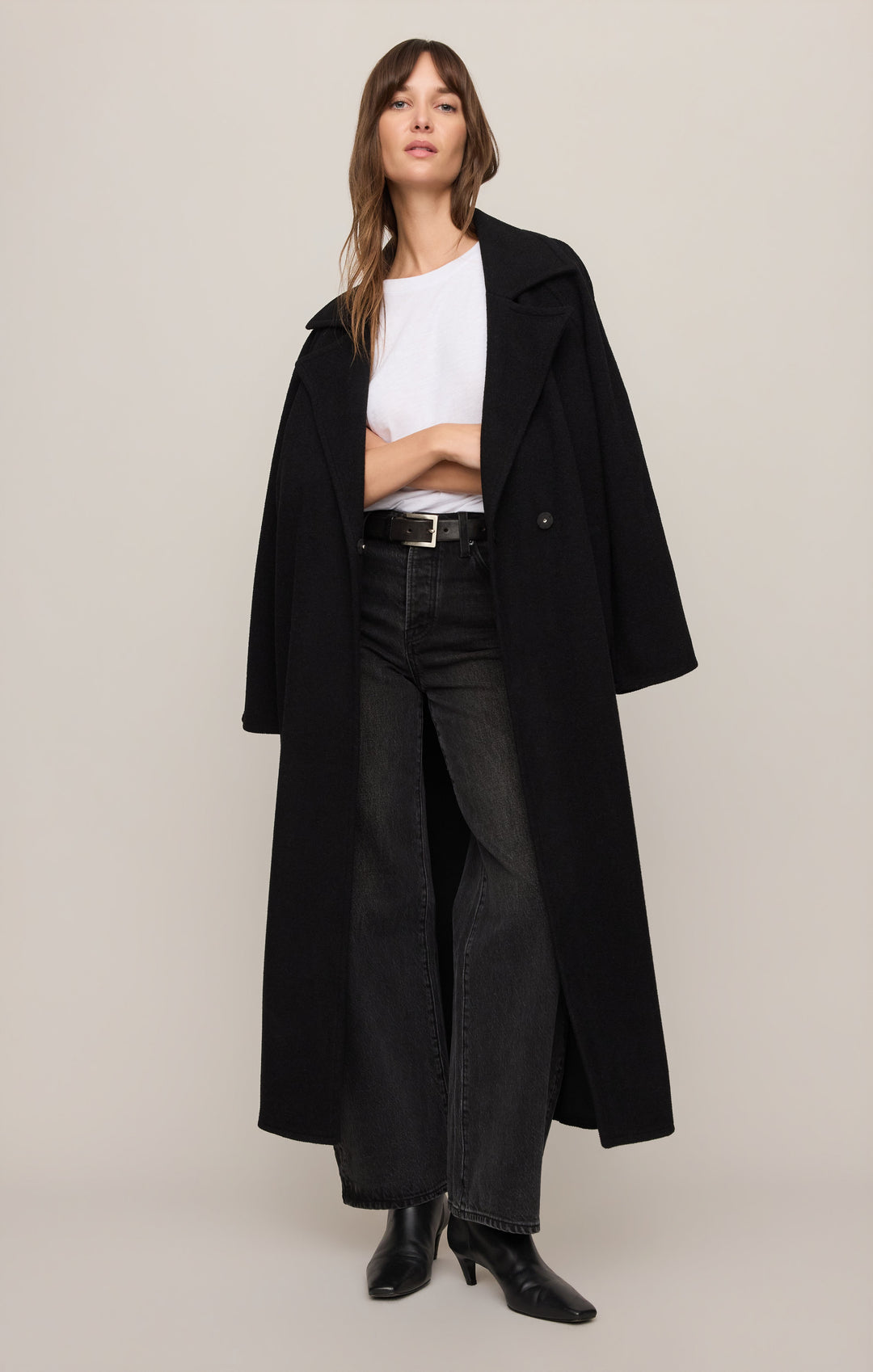 Z Supply Women’s Crosby Cocoon Coat in Black, detail view