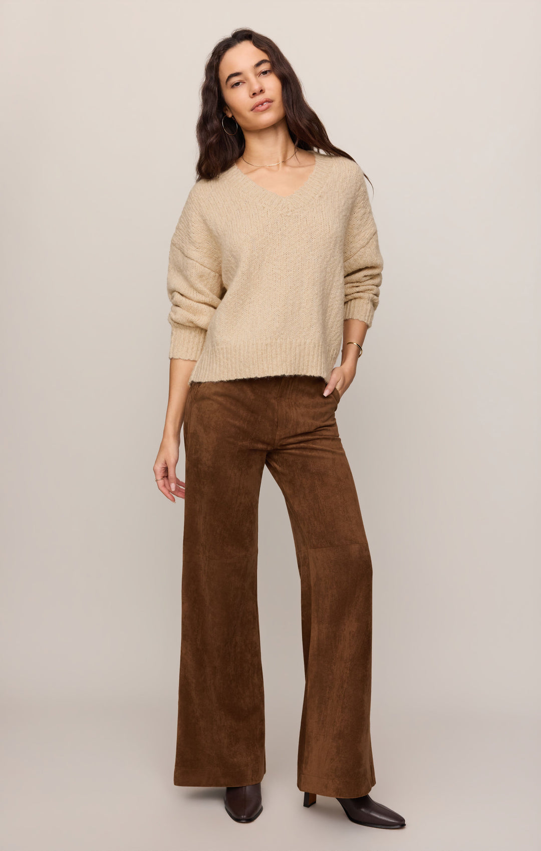 Z Supply Women’s Cecile Mid Rise Wide Leg Pant in Saddle Suede, additional view
