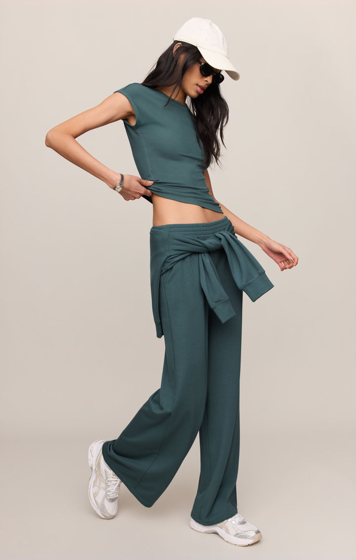 Z Supply Women’s In Transit Modal Pant in Emerald Cove, detail view
