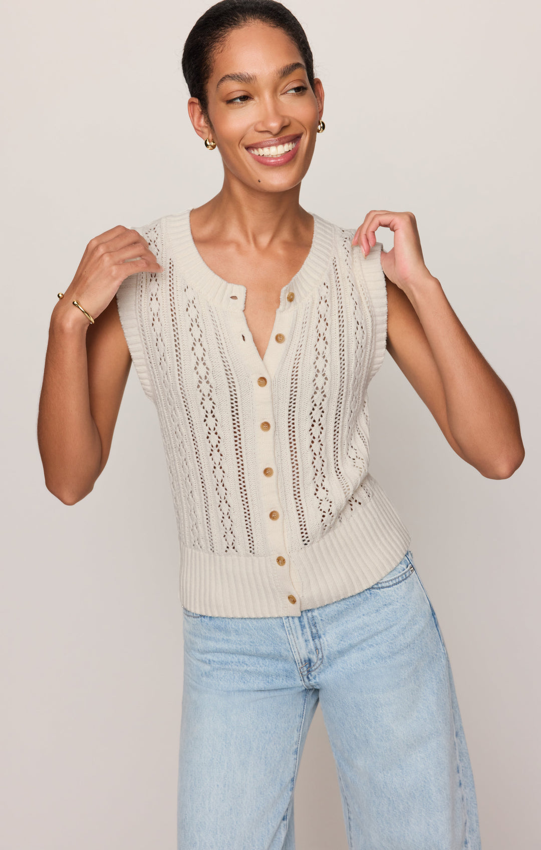 Z Supply Women’s Cabot Sweater Vest in Sandstone, detail view