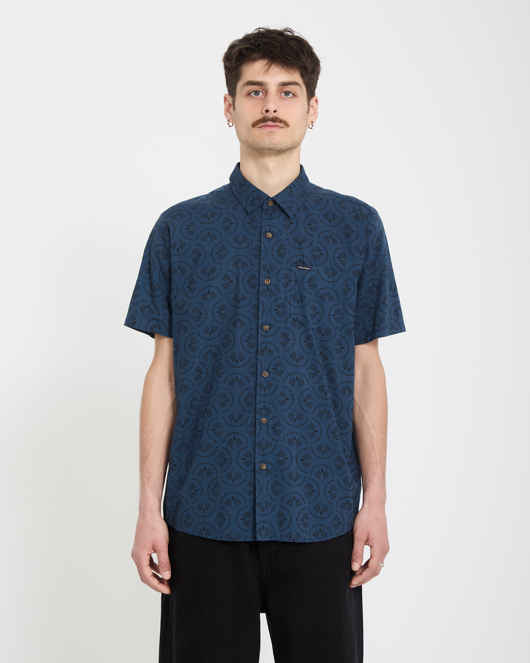 Volcom Scaler Stone Woven Short Sleeve (Men&