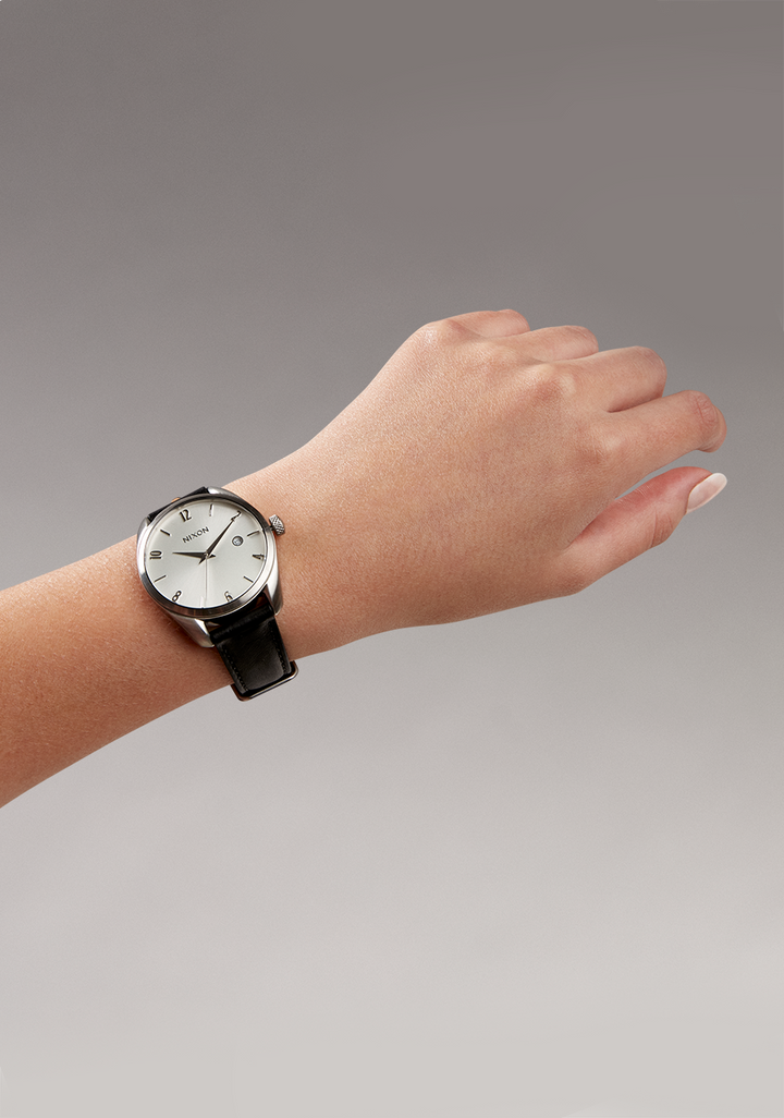 Nixon Thalia Leather | Silver/Black