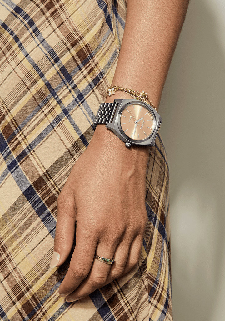 Nixon Time Teller Solar | Silver/Salmon