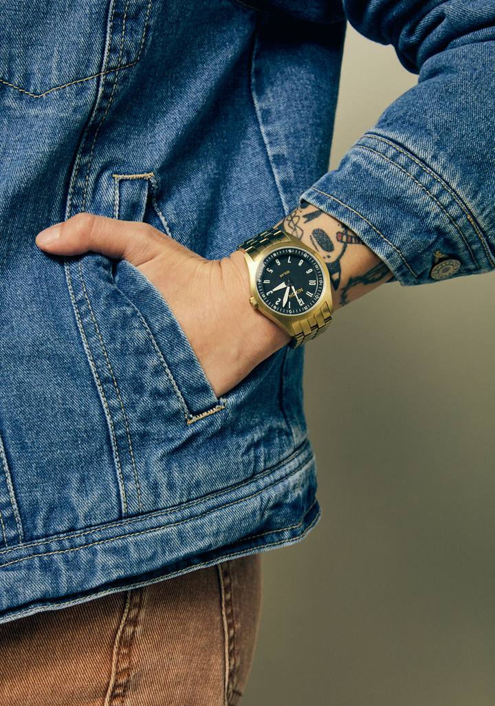 Nixon Echo 38 | Gold/Black