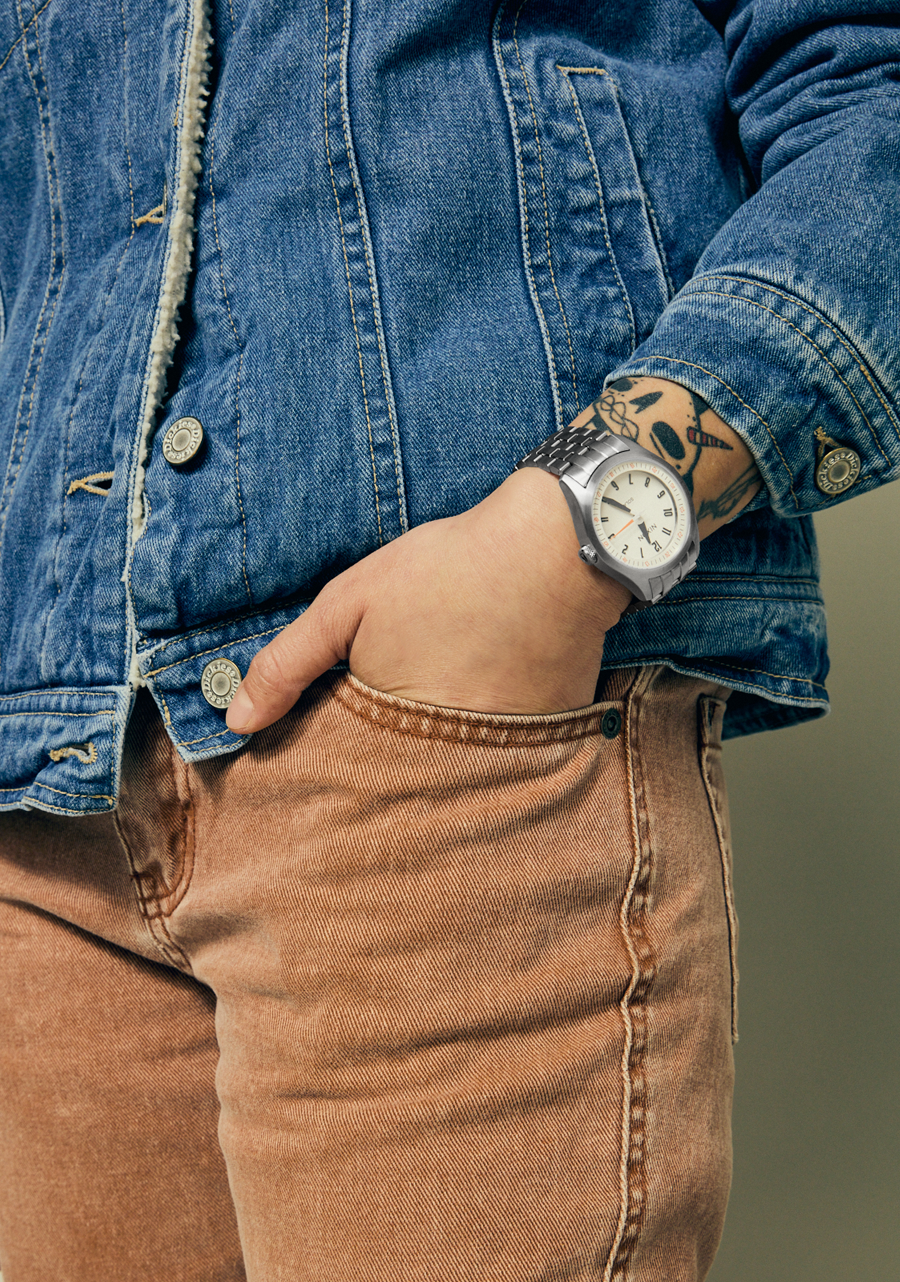 Nixon Echo 38 | Silver/Cloud Dancer