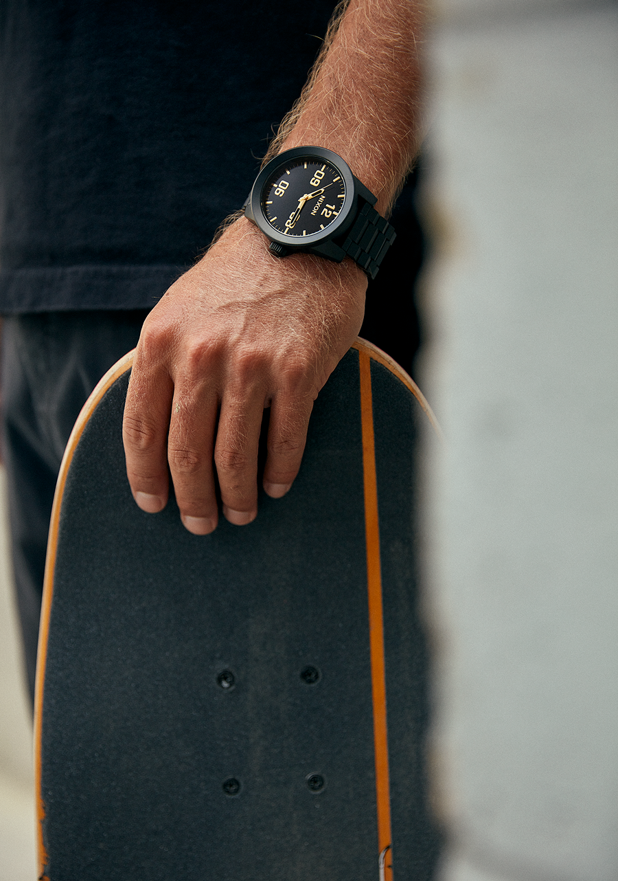 Nixon Corporal Stainless Steel | Matte Black/Gold