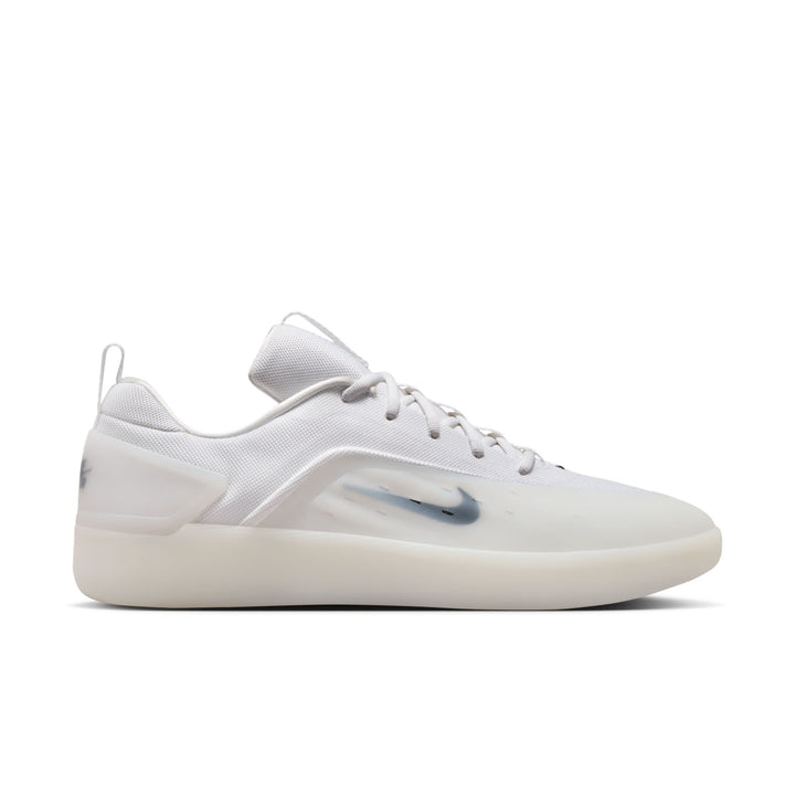 Nike SB Zoom Nyjah 4 Unisex Shoes | White/Black