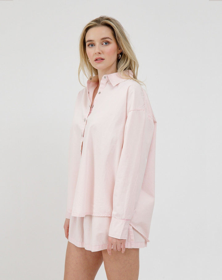Brunette Chambray Button Up &amp; Pearl Snaps | Pink