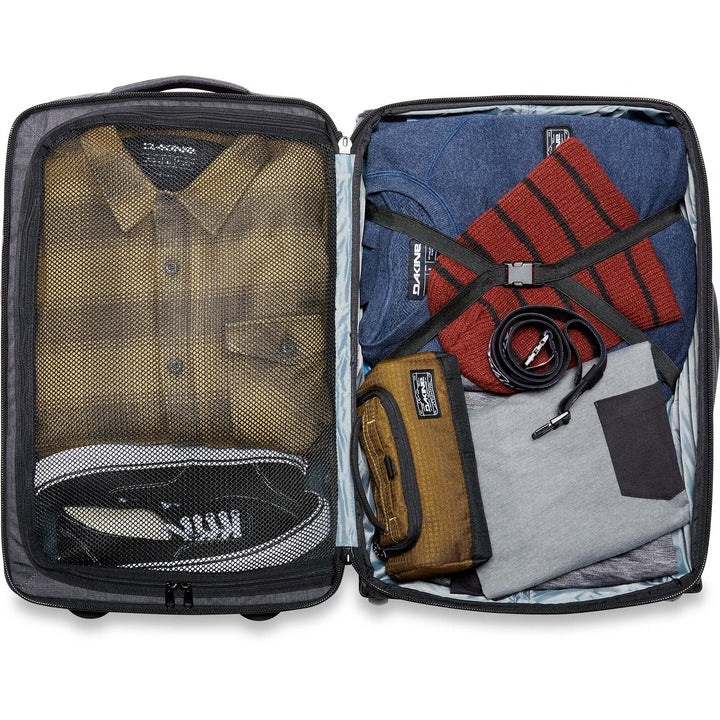Dakine Carry On Roller Bag 42L | Carbon