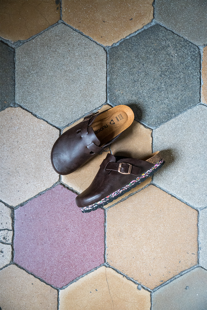 NuOceans Clog | Nuo Truffle