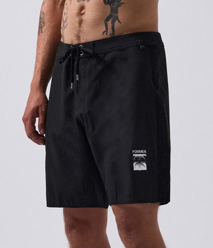 Former System 19In Trunk (Mens) | Black