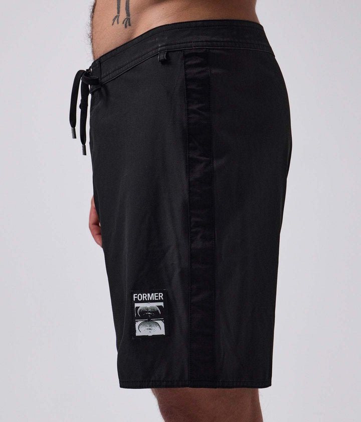 Former System 19In Trunk (Mens) | Black