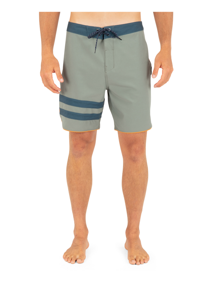 Hurley Phantom Eco Block Party Solid 18" (Mens) | Great White