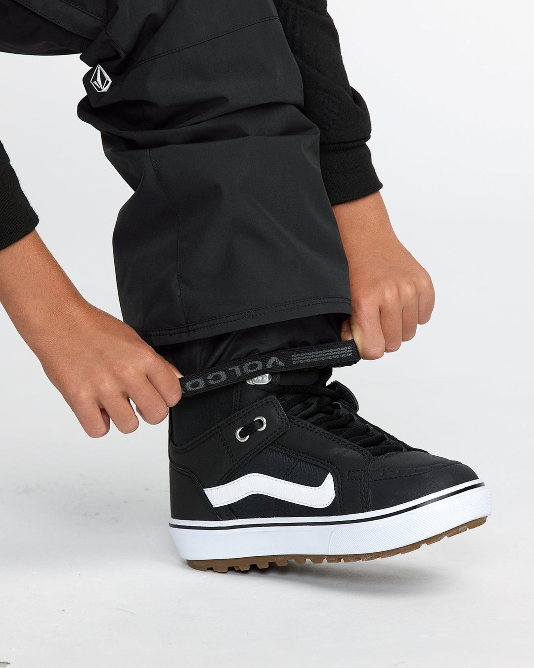 Volcom Barkley Ins Overall Youth Snow Bib 2026 | Black