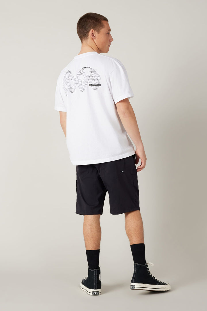 686 Everywhere 11 Short Relax (Mens) | Black