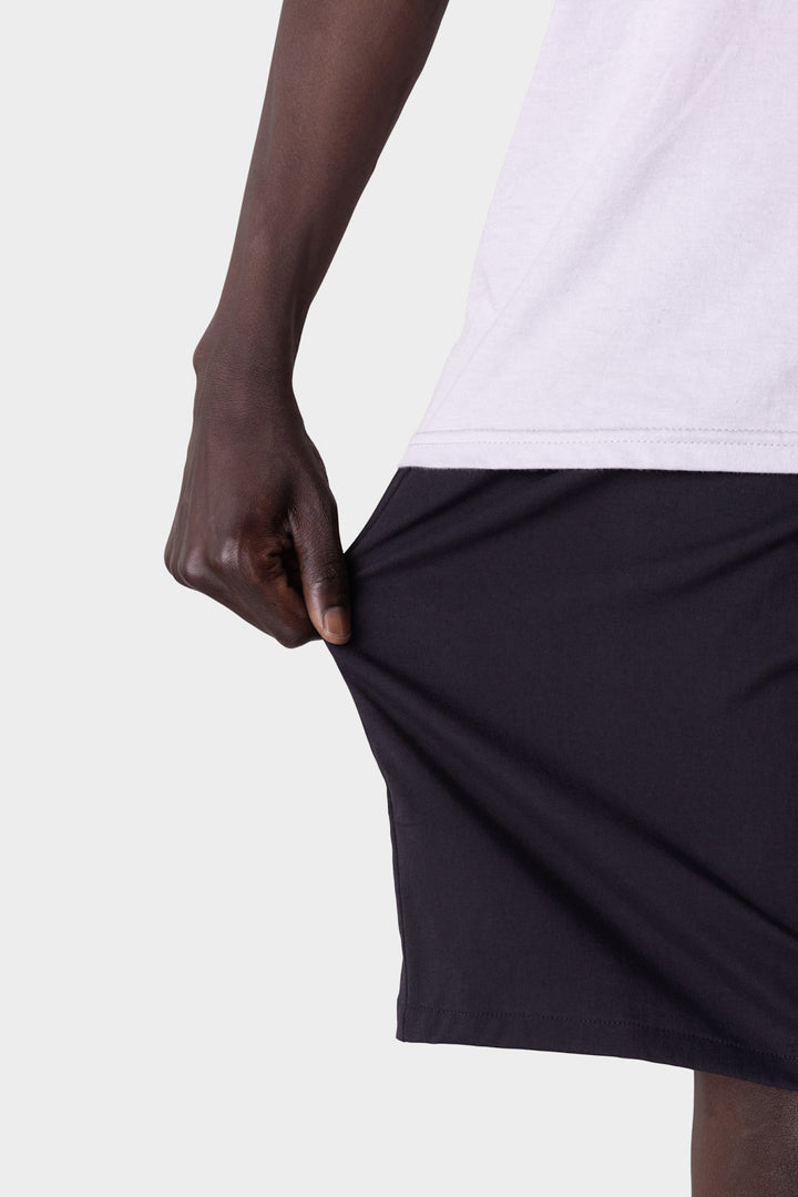 686 Everywhere 11 Short Relax (Mens) | Black