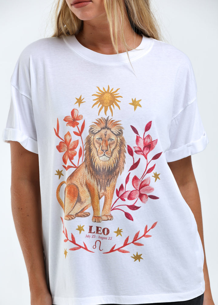 Girl Dangerous Leo Boyfriend Tee (Women&
