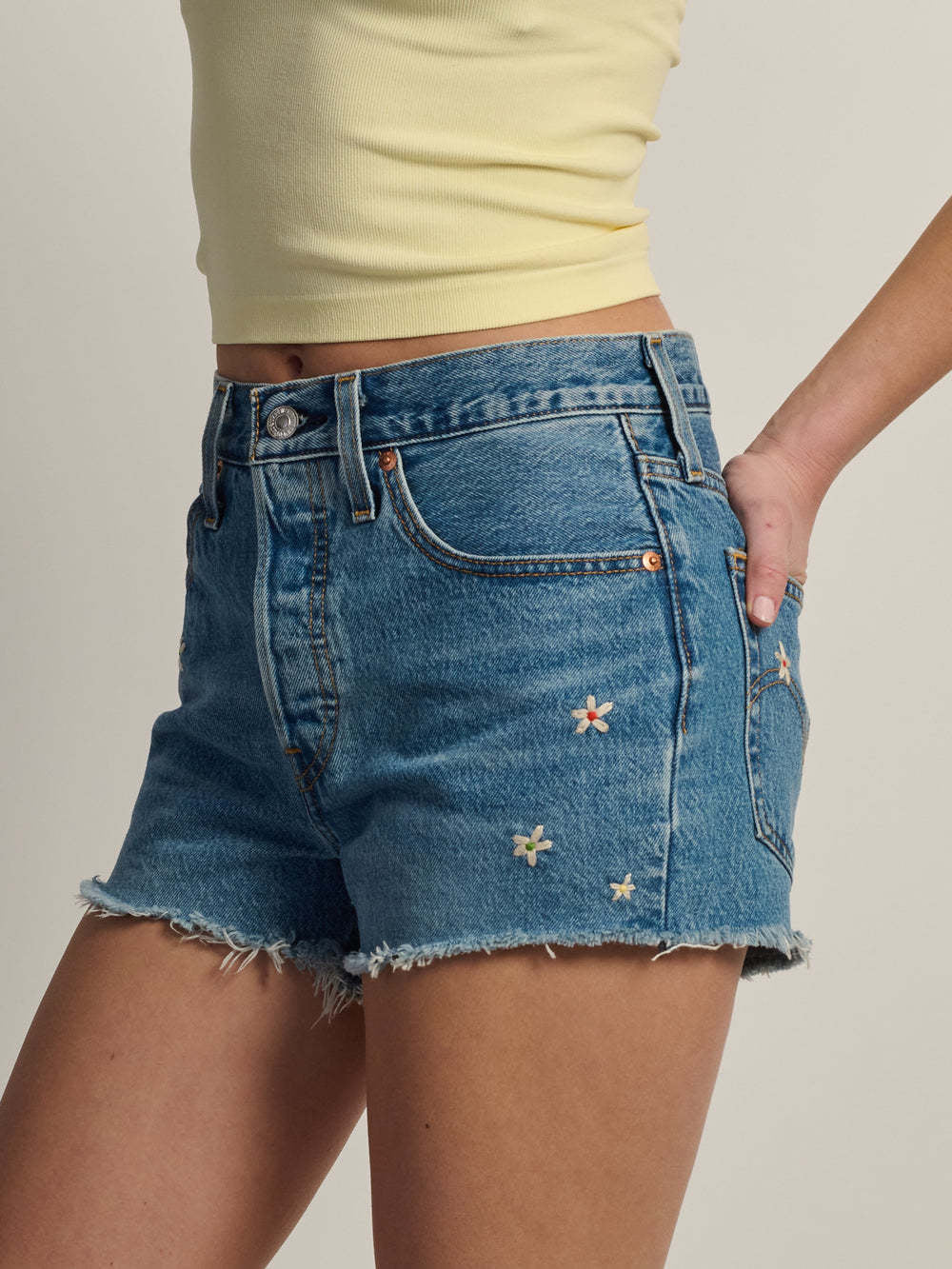 Levis 501 Original Short (Womens) | Bee In The Bonnet