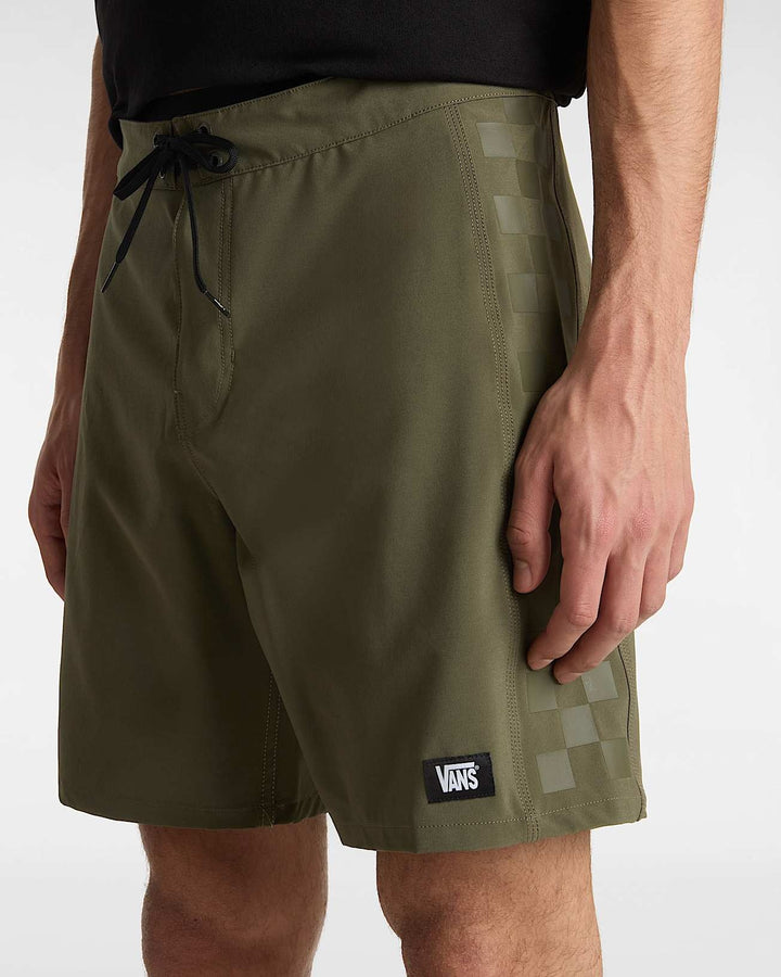 Vans MTE Daily Solid Sideline Boardshort (Mens) | Grape Leaf